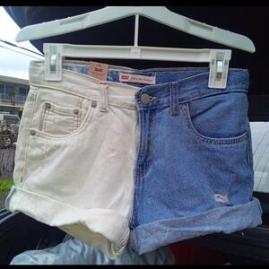 BNWT Girls Cut Off Two-Tone Levi Shorts